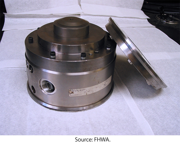 The Dynamic Angle Validation 2.0 device. Source: FHWA.