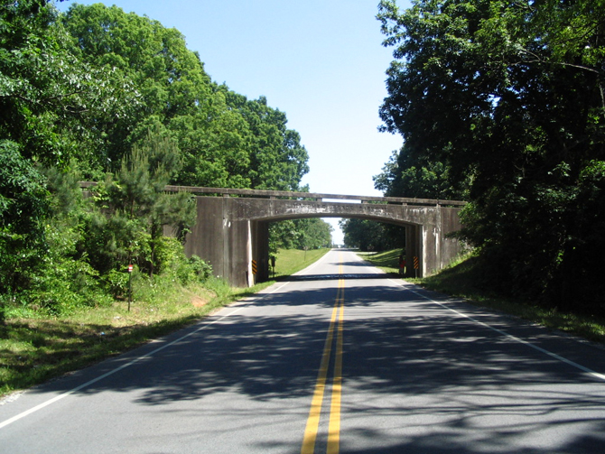 Natchez Trace bridge over Tennessee Route 13 existing condition