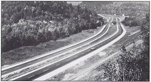 alt="Photo: Award-winning section of I-87/Adirondack Northway"