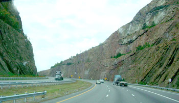 Looking west on Sideling Hill, Maryland. Photo by Rickie Longfellow.