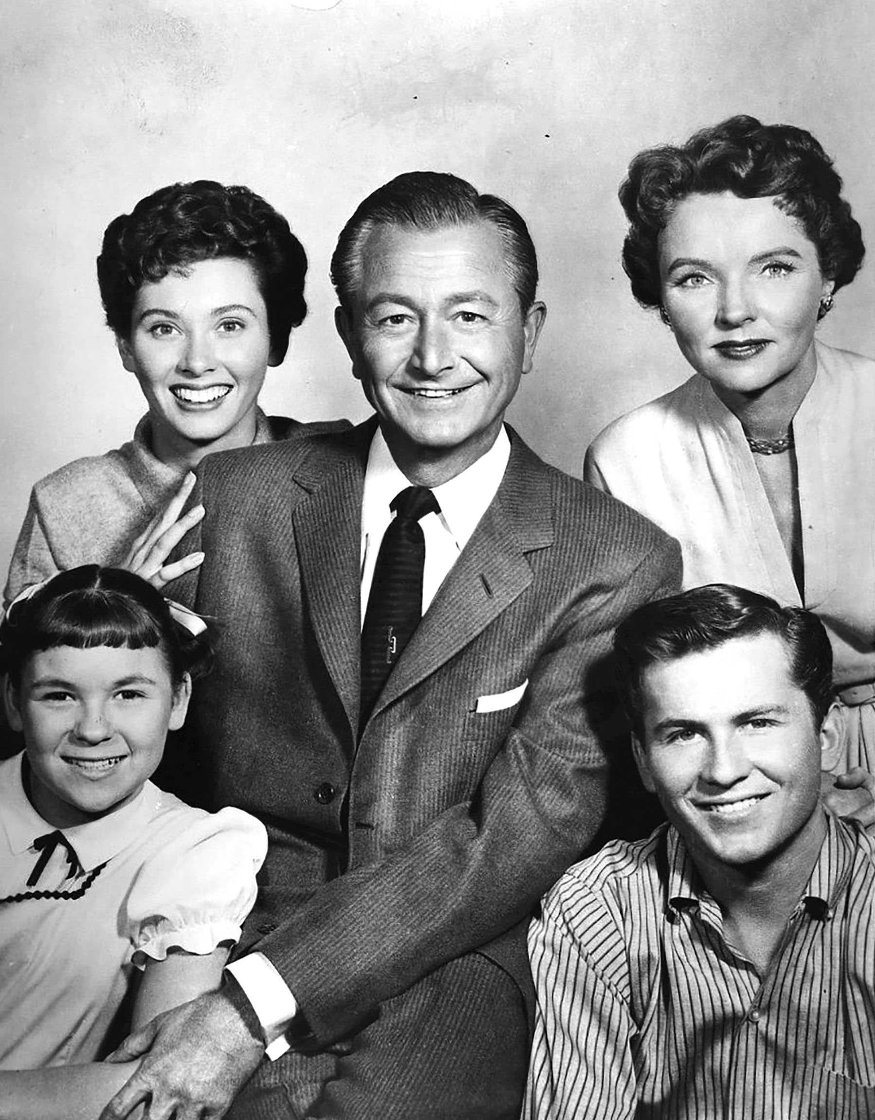 Promo photo of televisions Father Knows Best cast.