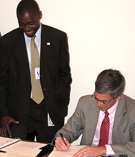 Emeka Moneme, DDOT Director (left) and DC Division Administrator Mark Kehrli signed the first Record of Decision (ROD) ever written for a Federal undertaking in Washington, DC.