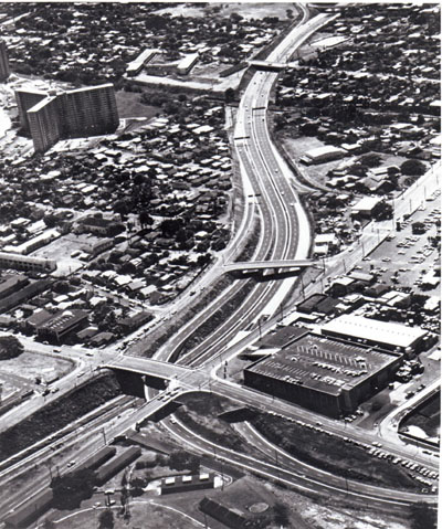 Hawaii Lunalilo Freeway, Honolulu: vicinity of Middle Street.