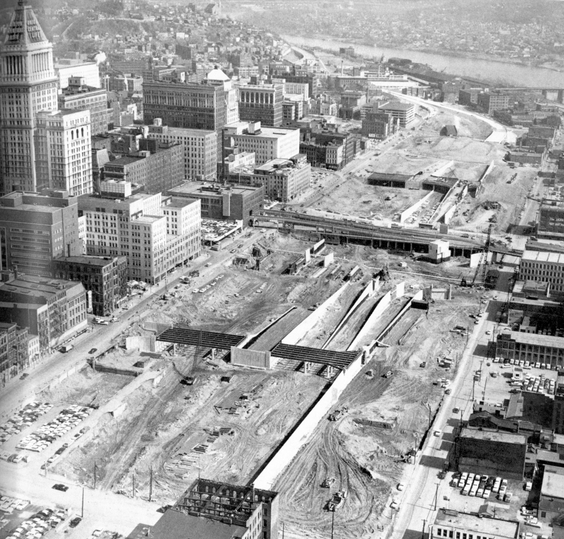 Photo of Cincinnati showing massive dug out area to construct interstate across the middle of the city